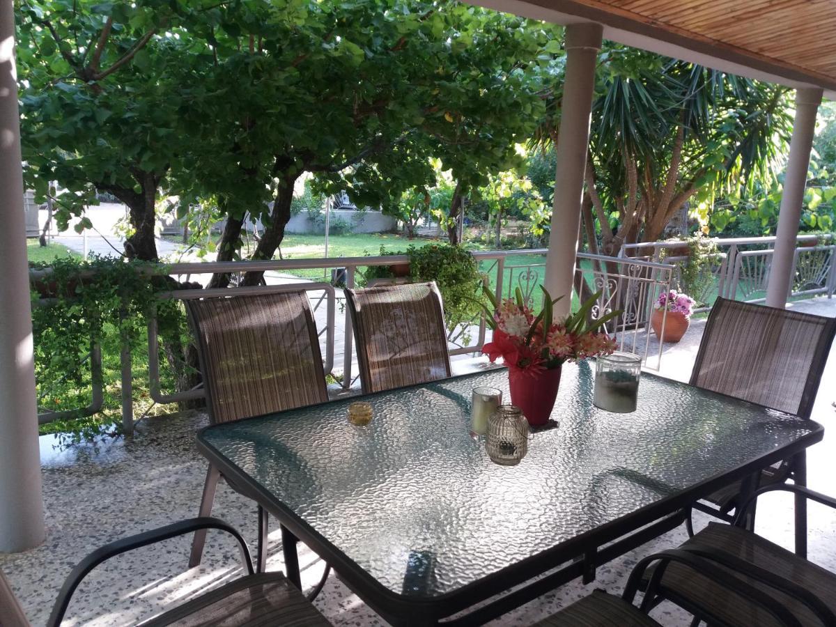 Beach House For Up To 9 People Near Olympia Katakolo Exterior photo